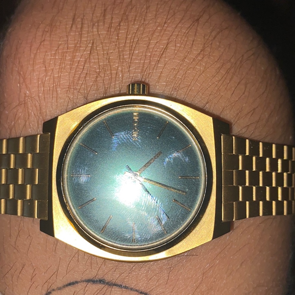 Nixon watch